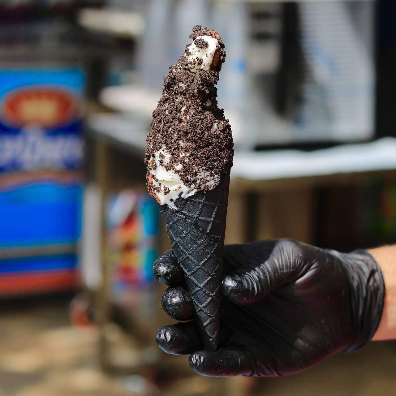 merry cream with oreo