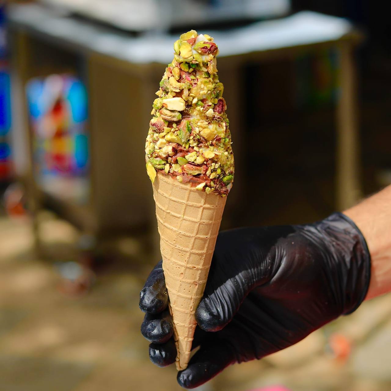 merry cream with pistachio